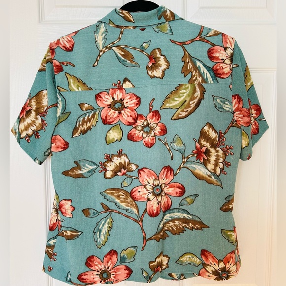 Alfred Dunner Women’s Button Front Shirt - Picture 3 of 3